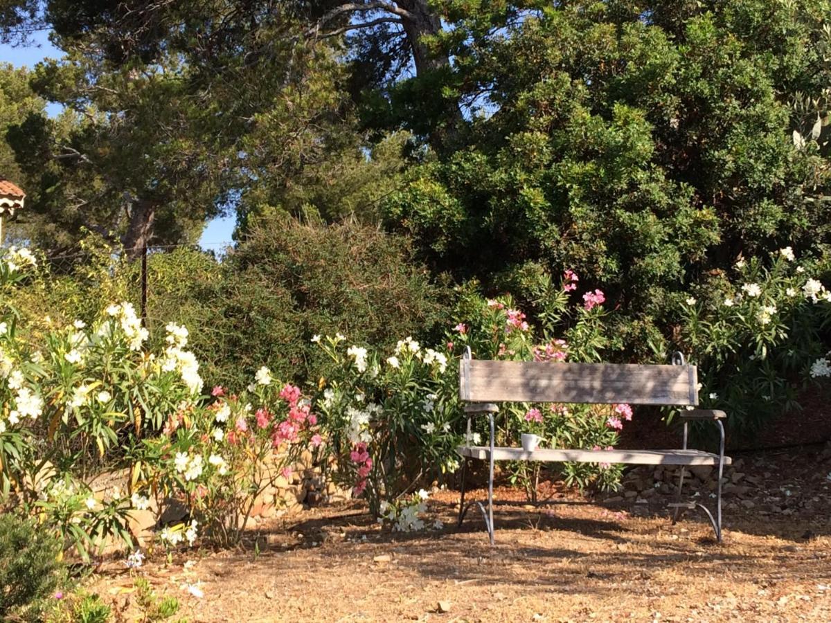 Les Bruyeres Bed & Breakfast Saint-Mandrier-sur-Mer Exterior foto